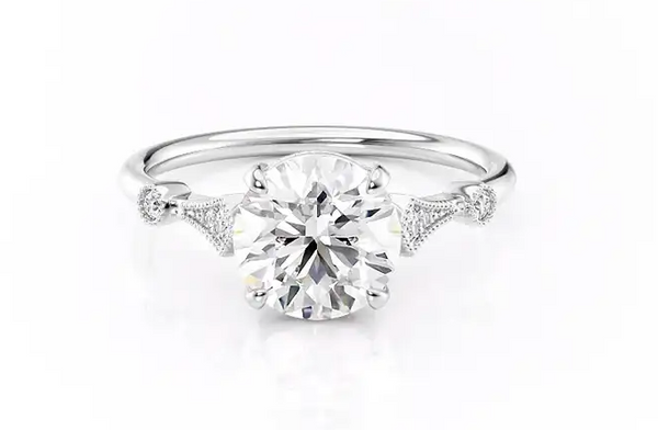 Choosing Moissanite for Your Engagement Ring?