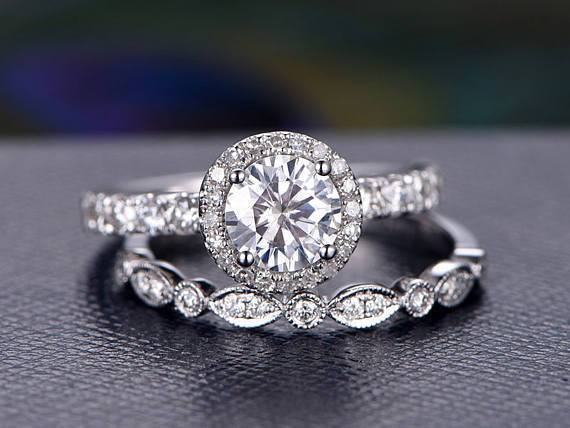 The Moissanite Bridal Set: A Modern Twist on Timeless Love