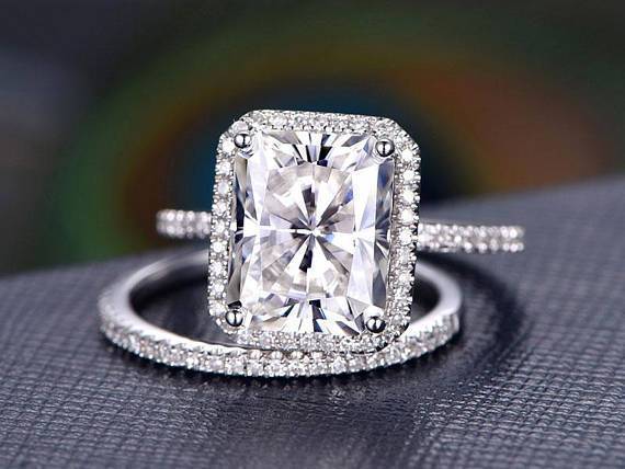 Radiant Cut Bridal Ring Set, Classic Design