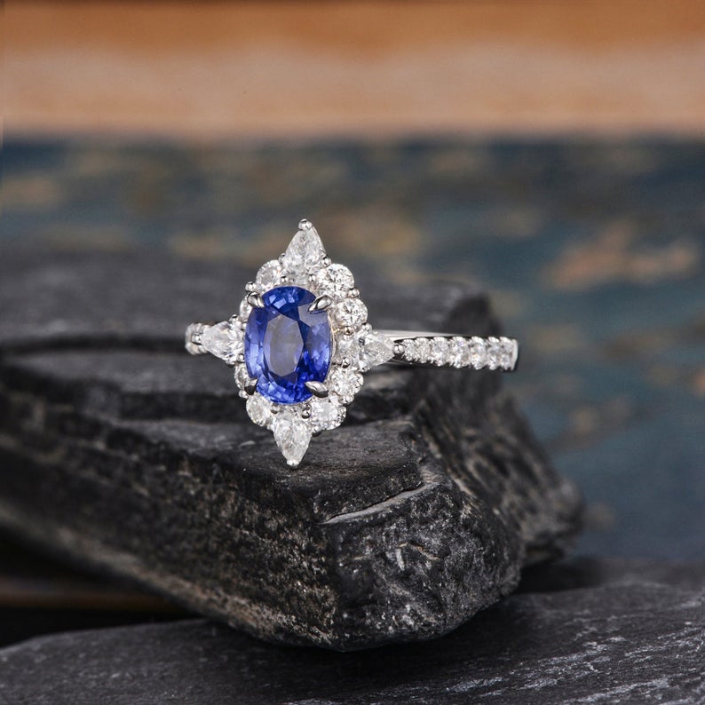 Blue Sapphire & Moissanite Vintage Design