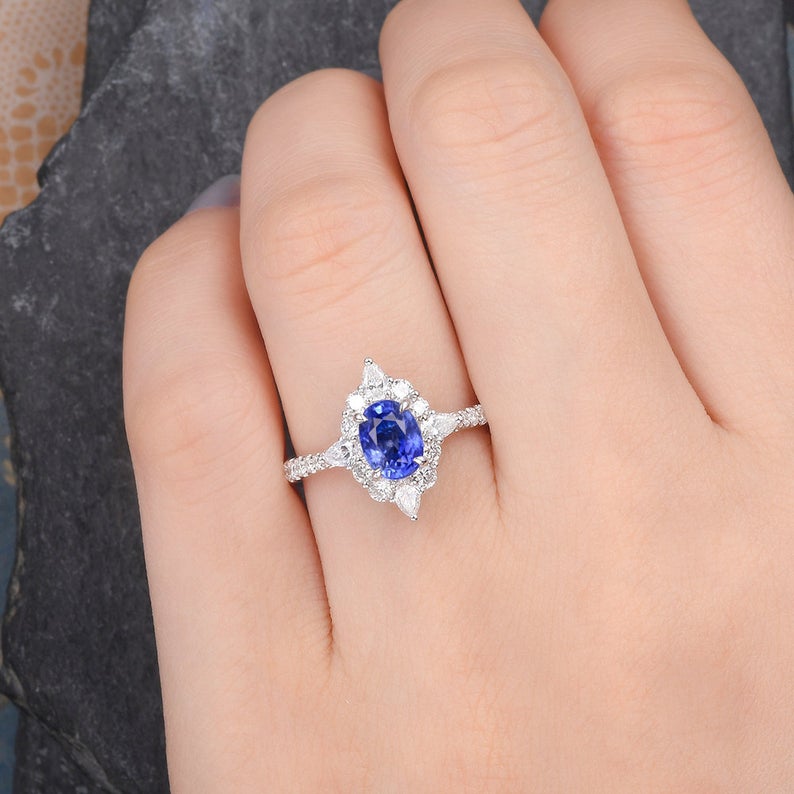 Blue Sapphire & Moissanite Vintage Design